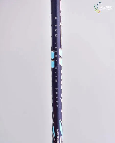 Apacs Force II Max 4u badminton racket